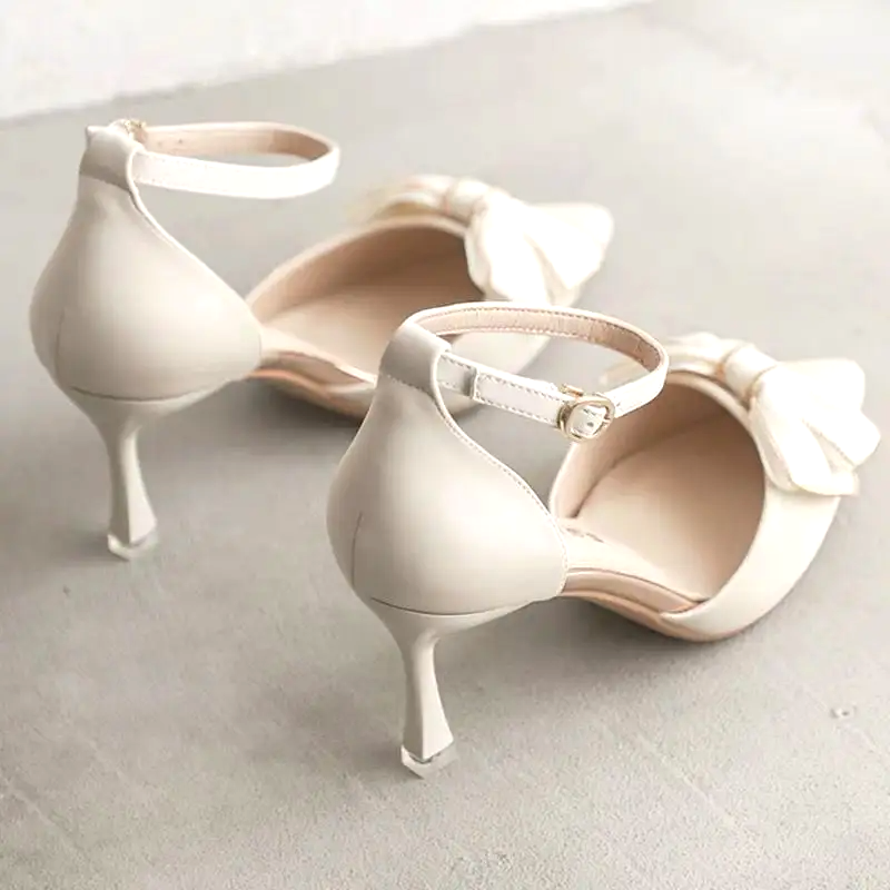 Tacones Altos con lazo de Olivino
